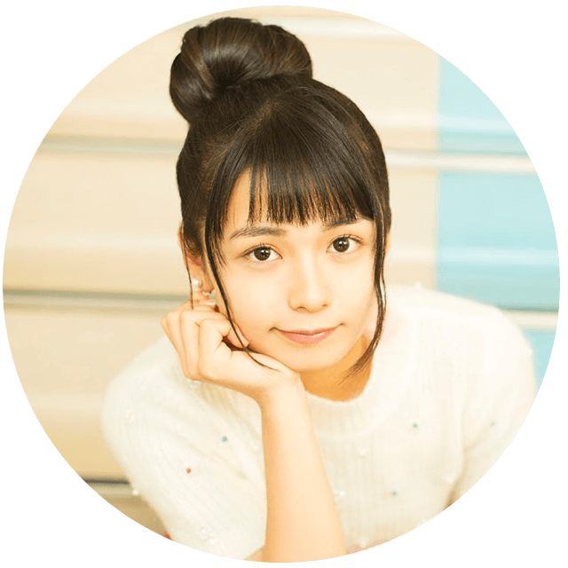 足立佳奈